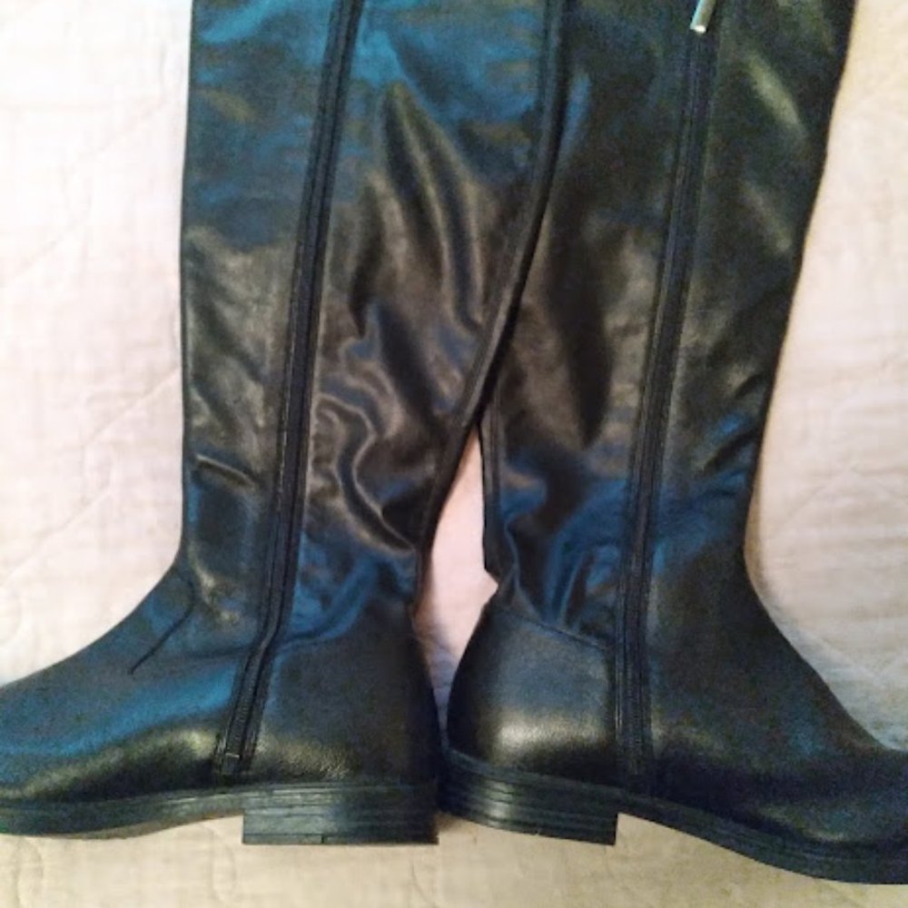 Hush Puppies Black Knee High Riding Boots Wide Calf 10 NEW!